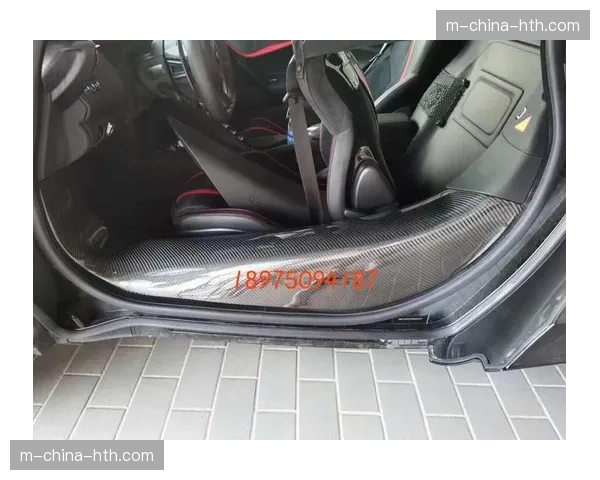 碳纤维材质在出发台与转身踏板中的应用,能否成为下一个“鲨鱼皮”? 碳纤维材质在出发台与转身踏板中的应用,能否成为下一个“鲨鱼皮”?